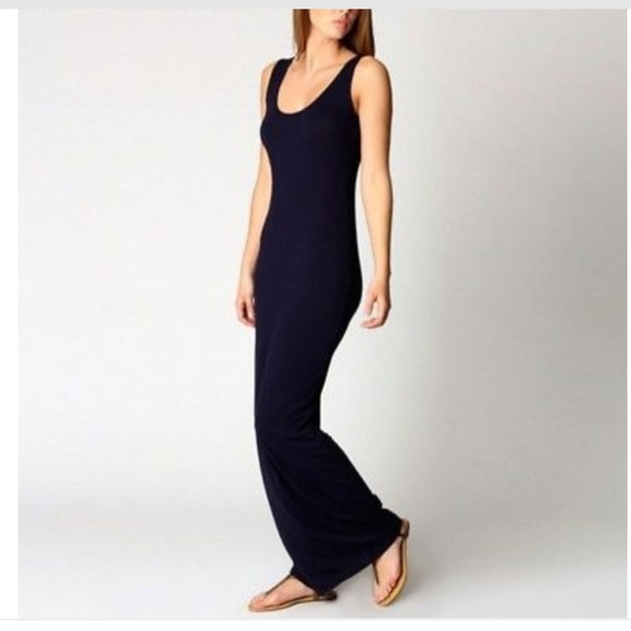 Dresses & Skirts - Bodycon maxi black dress